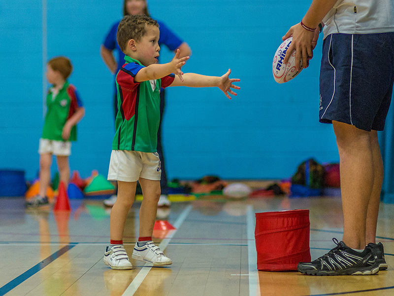 Ruggerbugs Beetles gives Year R Children a FUN and positive introduction to sport whilst enhancing their physical and social development.